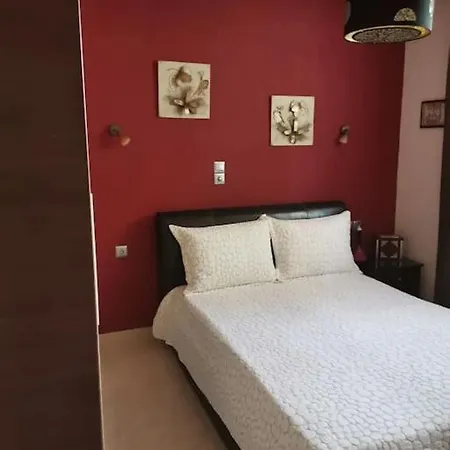 John's & Maria's House Дом отдыха Айокампос