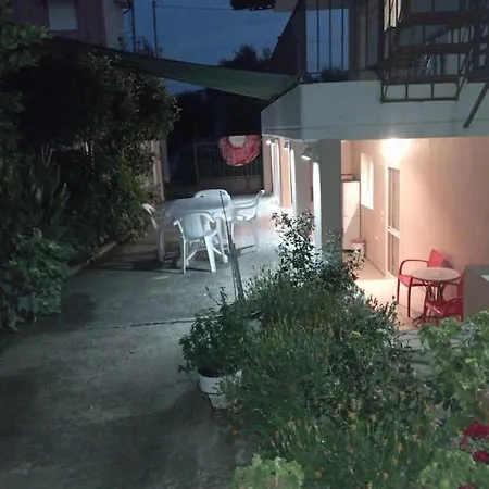 بيت للعطل John's & Maria's House