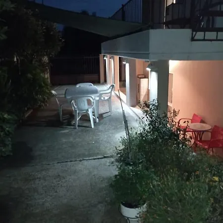 بيت للعطل John's & Maria's House